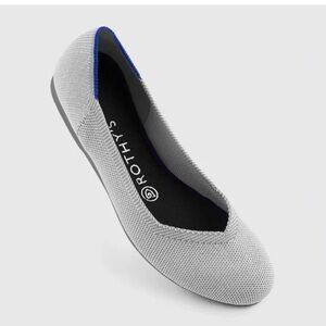 Rothy’s Women’s The Flat‎ Silver Metallic Round Flats